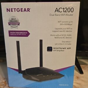 Netgear Black Wireless Router Dual Band Networking